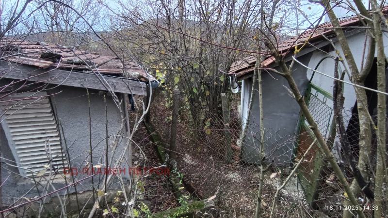 Продава КЪЩА, с. Желъд, област Шумен, снимка 7 - Къщи - 52004393