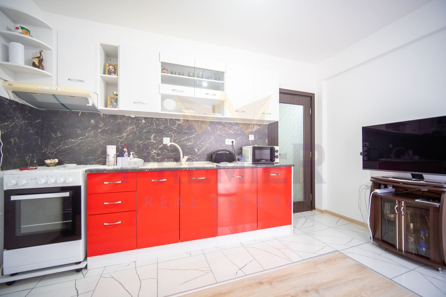 Продава 2-СТАЕН, гр. Балчик, област Добрич, снимка 2 - Апартаменти - 56576480