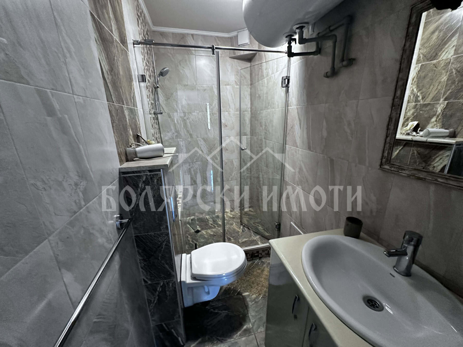 Продава ЕТАЖ ОТ КЪЩА, гр. Велико Търново, Варуша, снимка 7 - Етаж от къща - 56293313