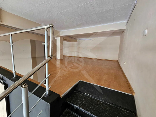 Продава МАГАЗИН, гр. Варна, ЖП Гара, снимка 3 - Магазини - 54055780