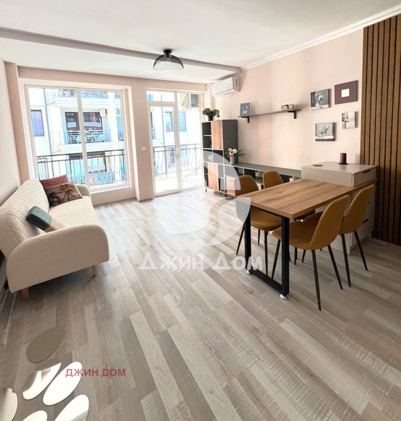 Продава  2-стаен област Бургас , гр. Свети Влас , 76 кв.м | 39509731