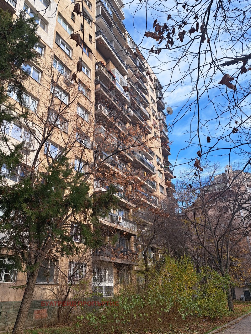 Продава 3-СТАЕН, гр. София, Иван Вазов, снимка 16 - Апартаменти - 52771676