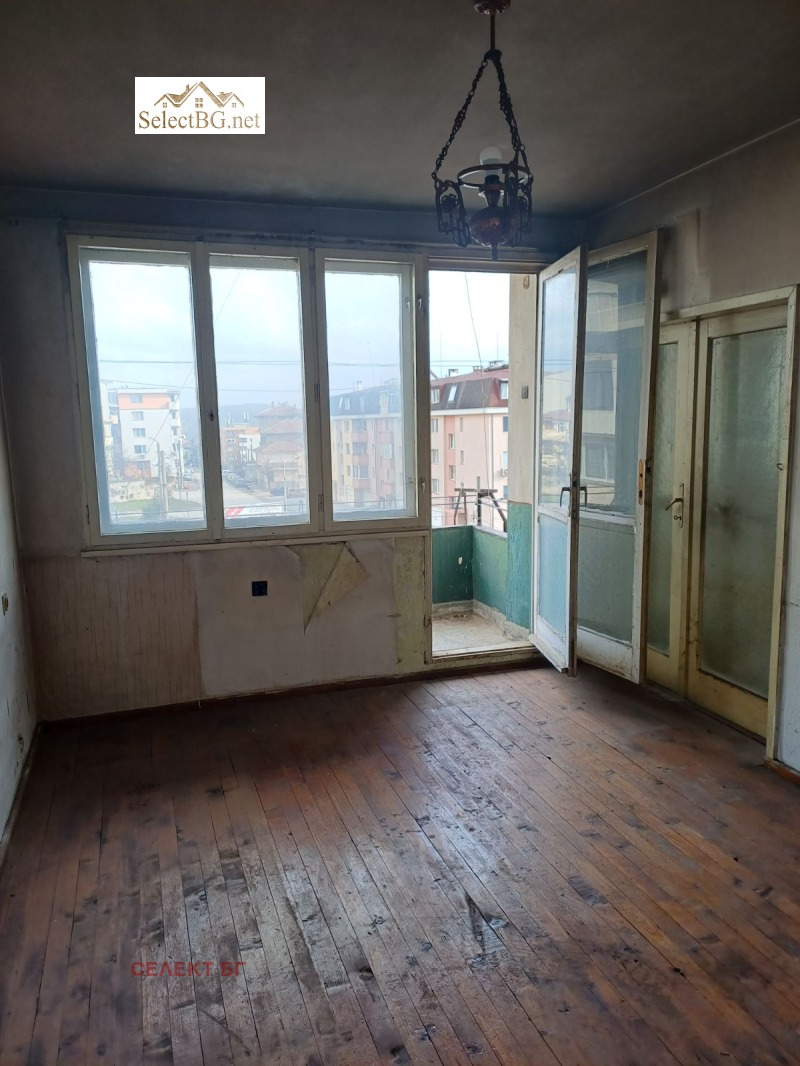 Продава 3-СТАЕН, гр. Велико Търново, Акация, снимка 3 - Апартаменти - 53244261