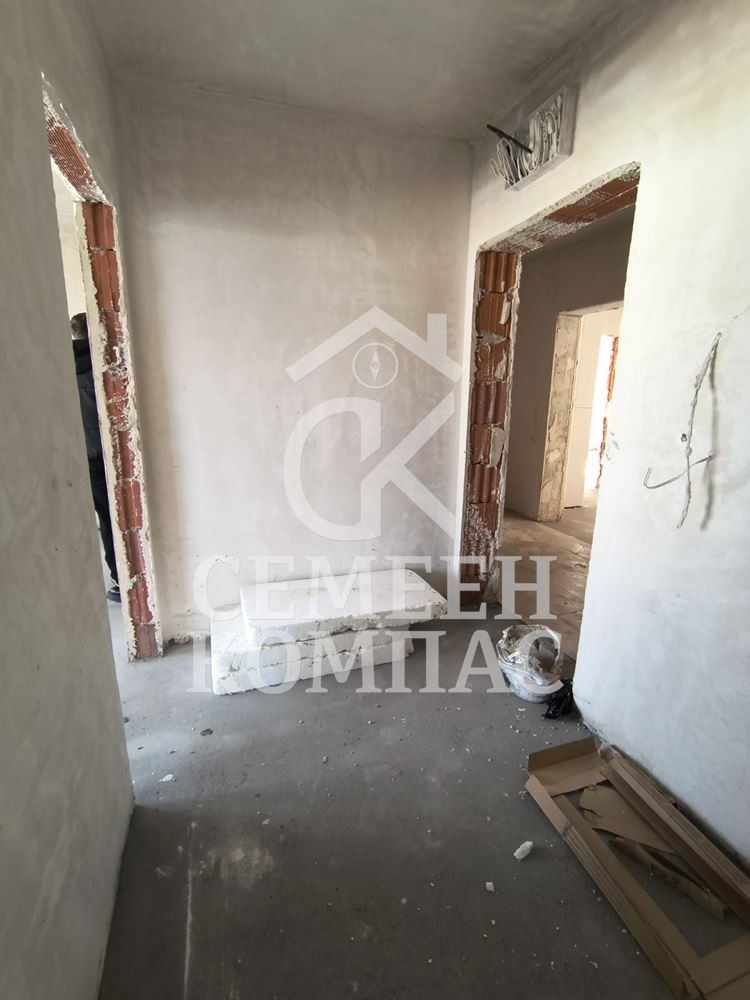 Продава 1-СТАЕН, гр. Пловдив, Остромила