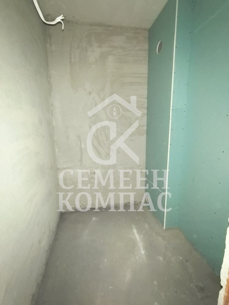 Продава 1-СТАЕН, гр. Пловдив, Остромила, снимка 2 - Апартаменти - 53259930