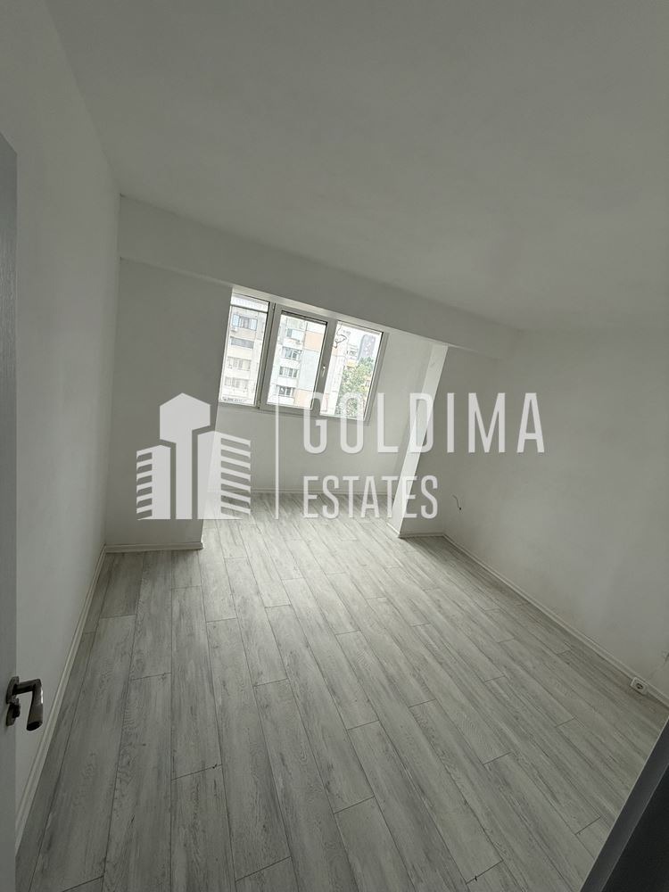 Продава 3-СТАЕН, гр. Бургас, Славейков, снимка 2 - Апартаменти - 56240742