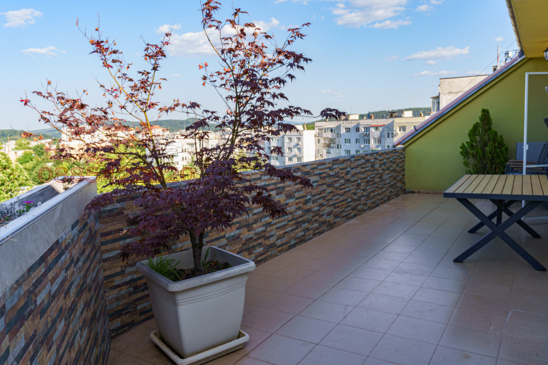 Продава  4-стаен град Велико Търново , Бузлуджа , 158 кв.м | 65331970 - изображение [12]