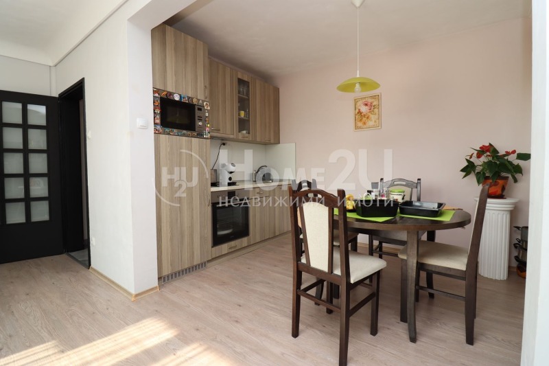 Продава  Етаж от къща, град София, Суходол •  159 990 EUR • ID 54010421 — holmes.bg - [1] 