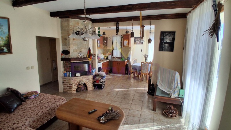 Продава КЪЩА, гр. Варна, м-т Ракитника, снимка 11 - Къщи - 52452576