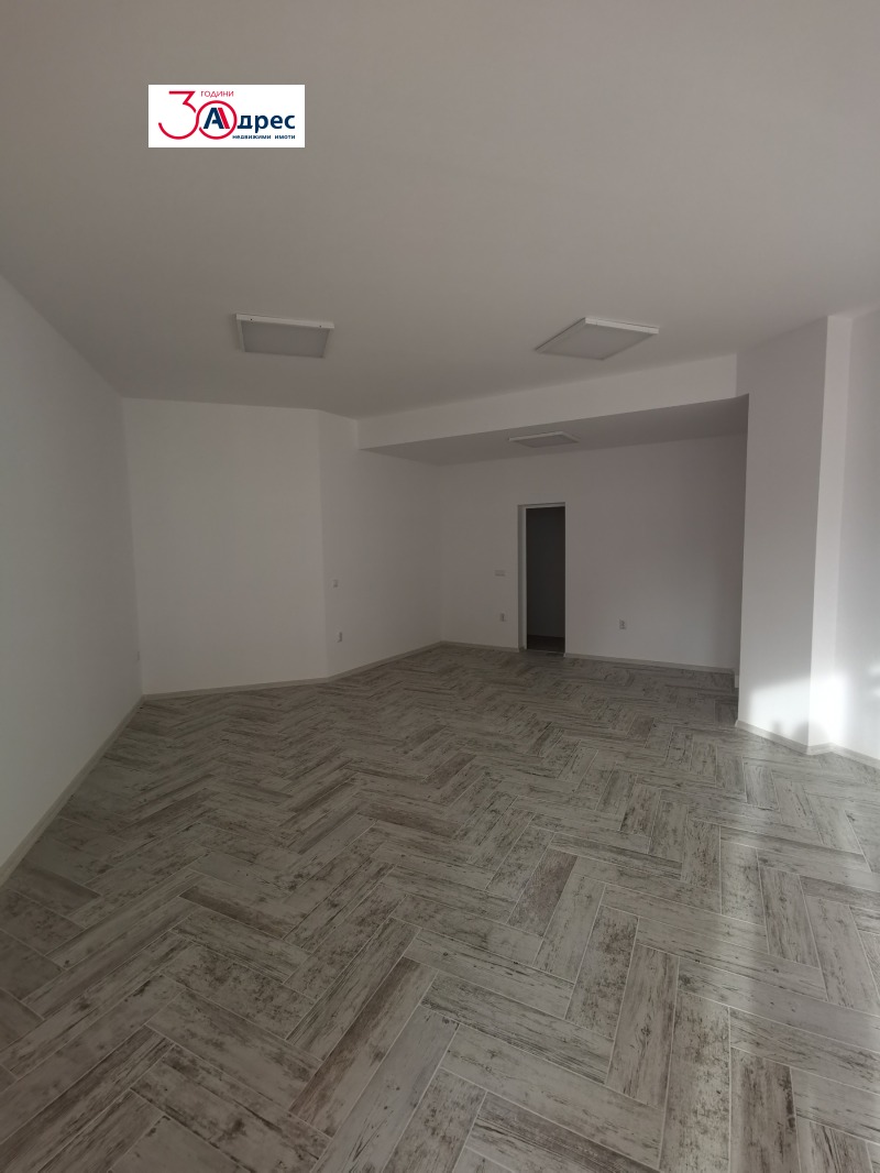 Продава МАГАЗИН, гр. Добрич, Център, снимка 3 - Магазини - 52805599