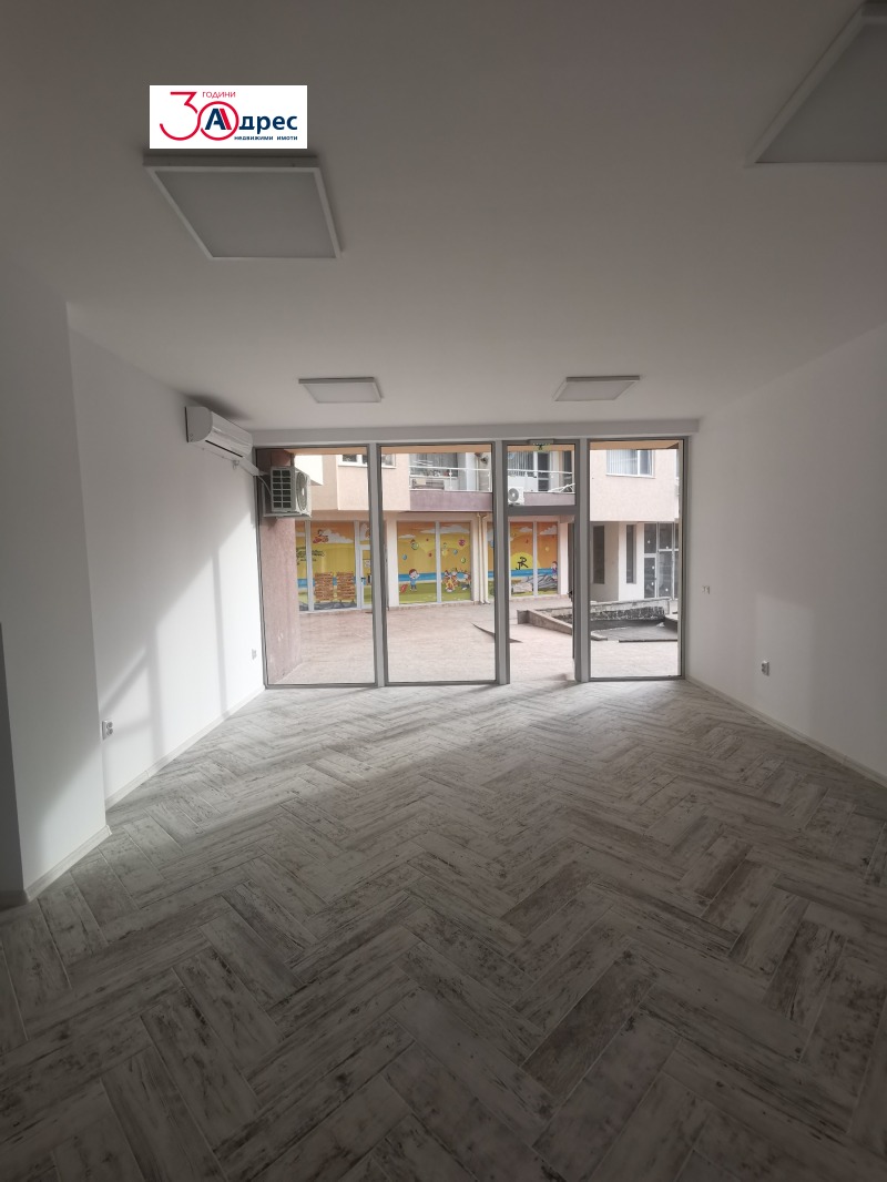 Продава МАГАЗИН, гр. Добрич, Център, снимка 4 - Магазини - 52805599