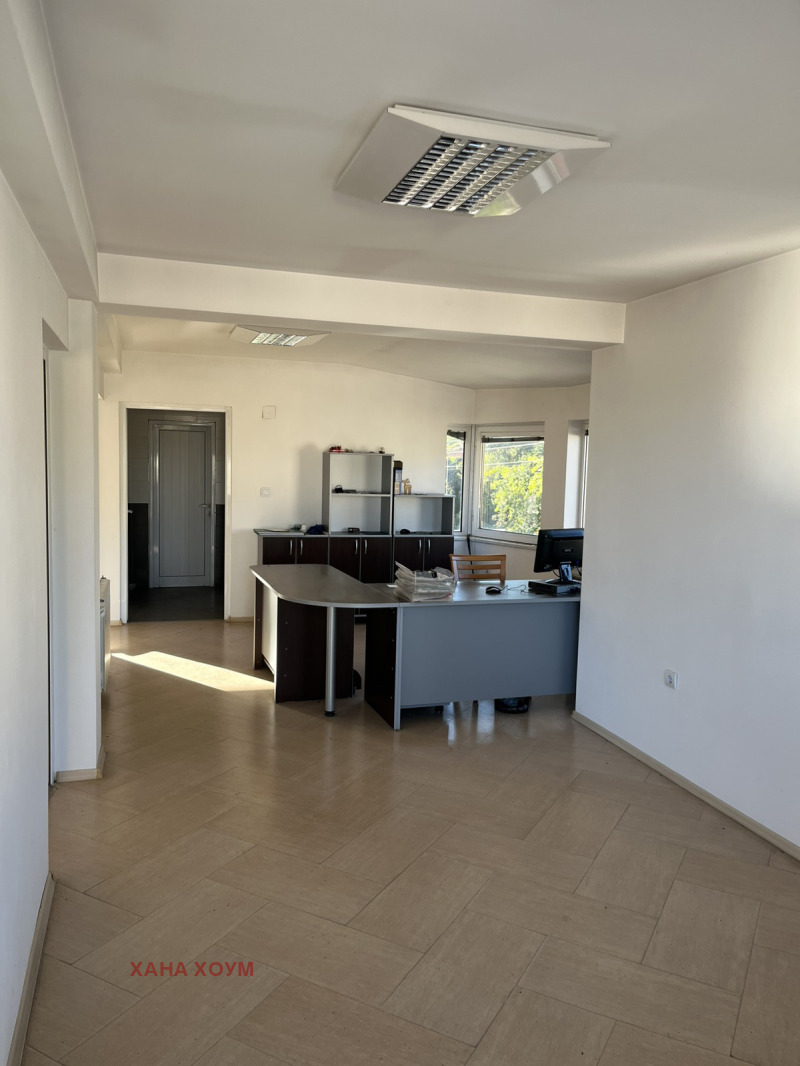 Myytävänä  Teollisuusrakennus Lovechin alue , Balabansko , 2321 neliömetriä | 92176541 - kuva [4]