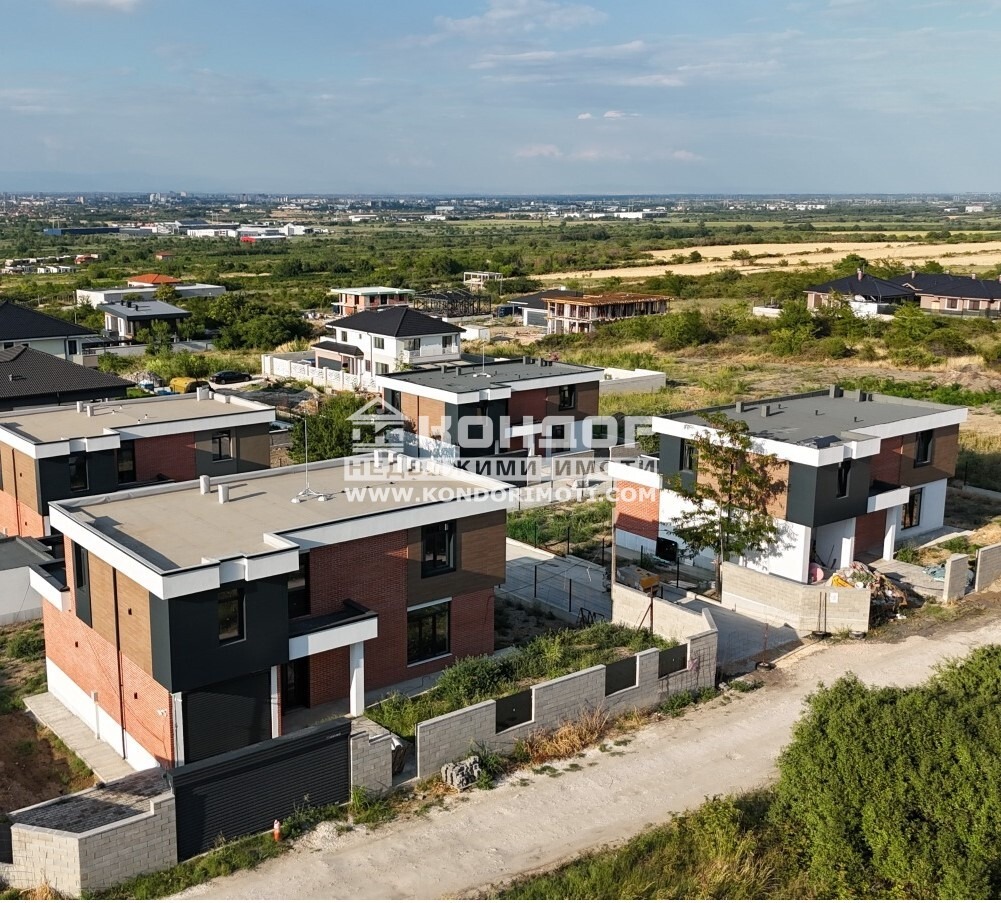 Продава КЪЩА, с. Марково, област Пловдив, снимка 3 - Къщи - 53765375