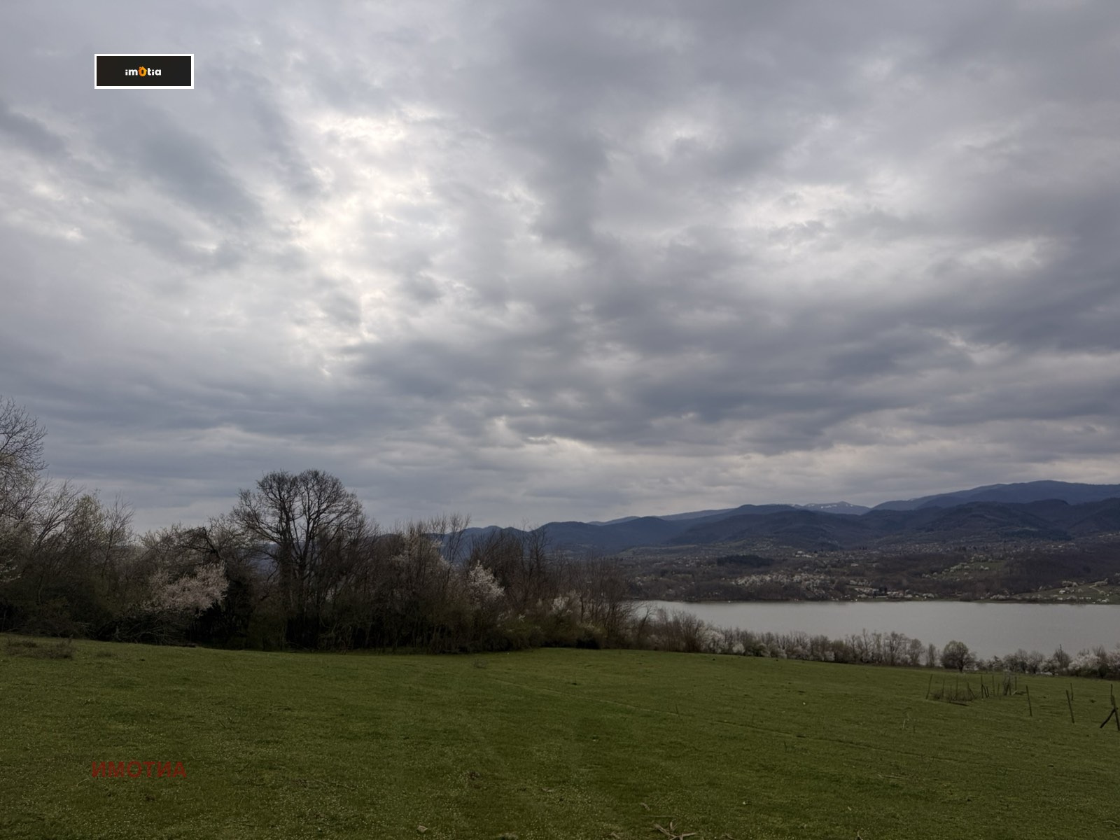 Продава ПАРЦЕЛ, с. Голяма Желязна, област Ловеч, снимка 5 - Парцели - 54201565