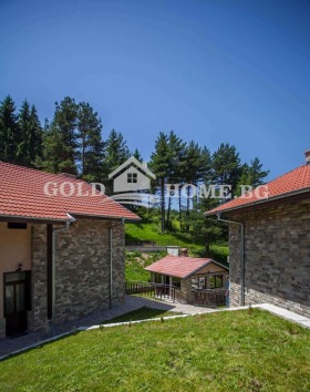 Villa Dospat, region Smolyan 10