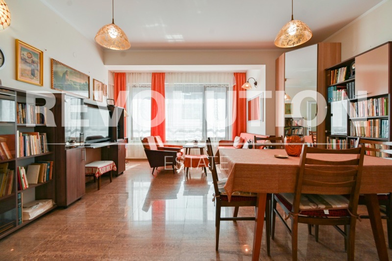 À vendre  2 chambres Sofia , Souhata reka , 137 m² | 79888446