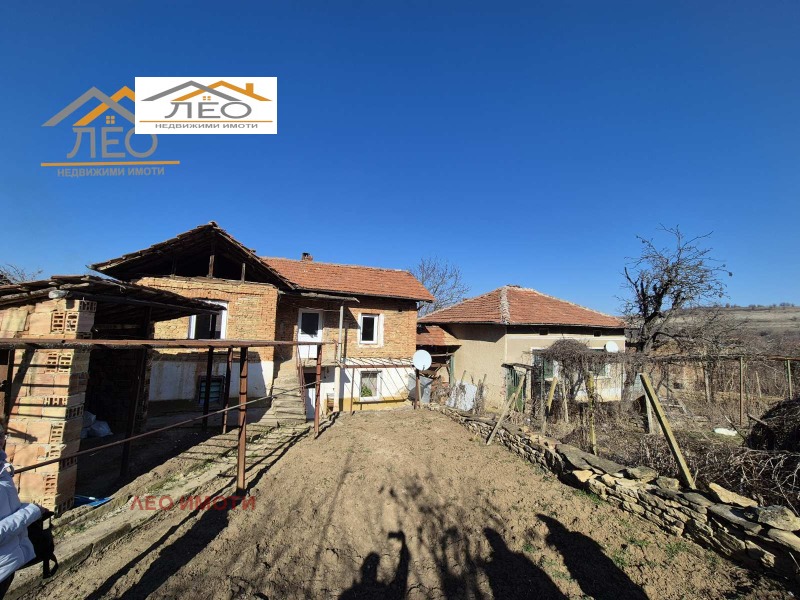 Продава КЪЩА, с. Добромирка, област Габрово, снимка 3 - Къщи - 49122071