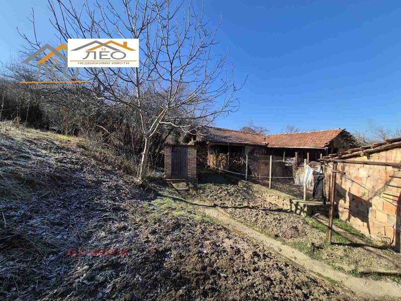 Продава КЪЩА, с. Добромирка, област Габрово, снимка 3 - Къщи - 49122071