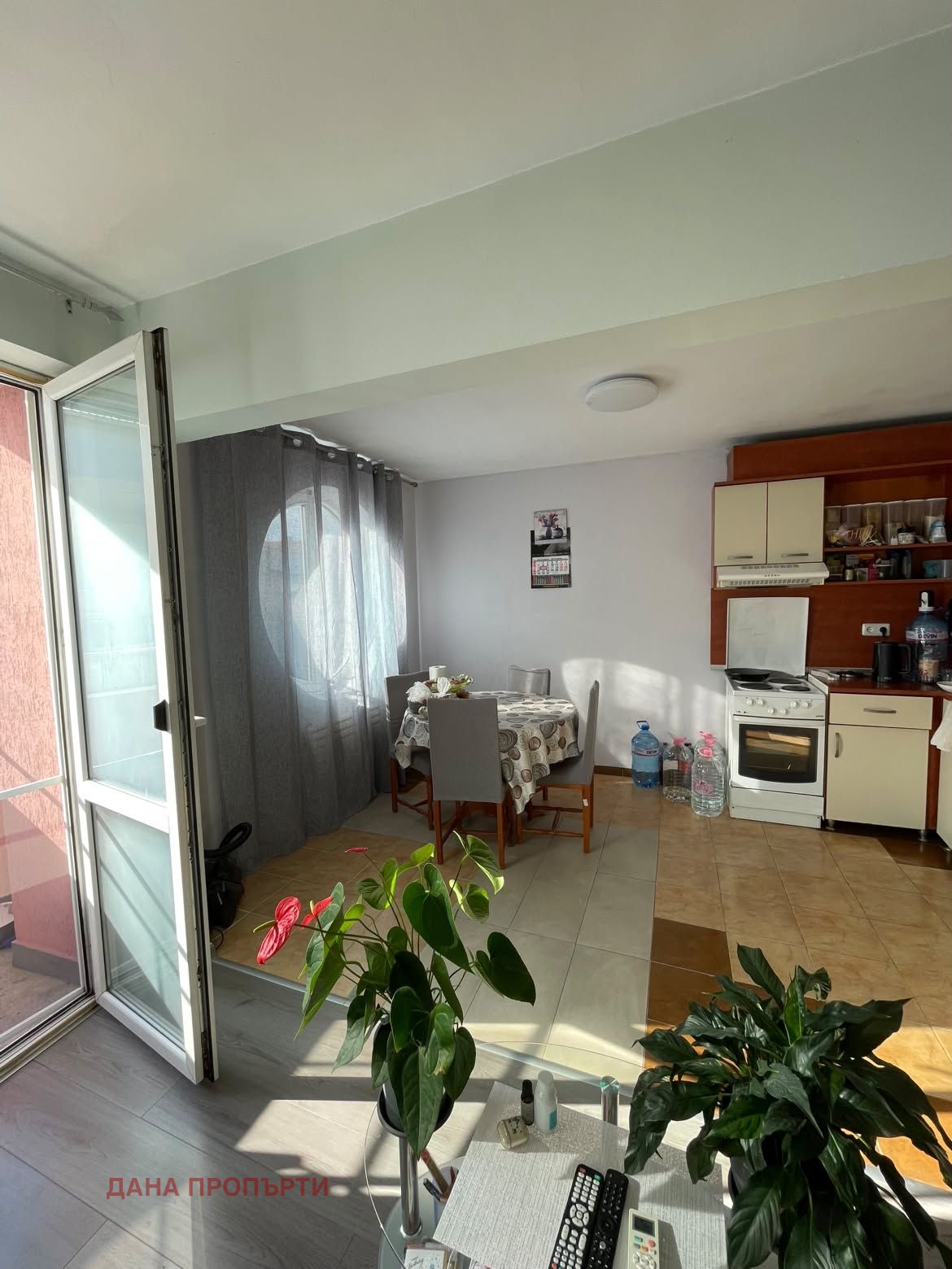 Продава 2-СТАЕН, гр. Варна, Лятно кино Тракия, снимка 3 - Апартаменти - 56115208