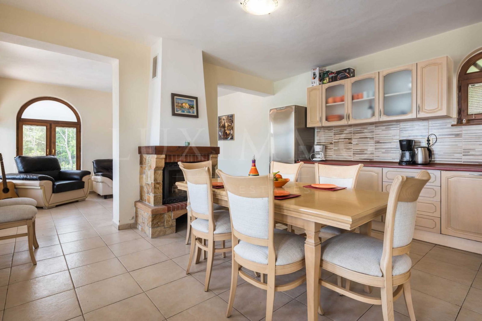 Продава КЪЩА, гр. Балчик, област Добрич, снимка 4 - Къщи - 54697250