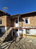 Продава КЪЩА, област Габрово, гр. Севлиево • 25000 лв. / 12782.30 € • 69902333 6