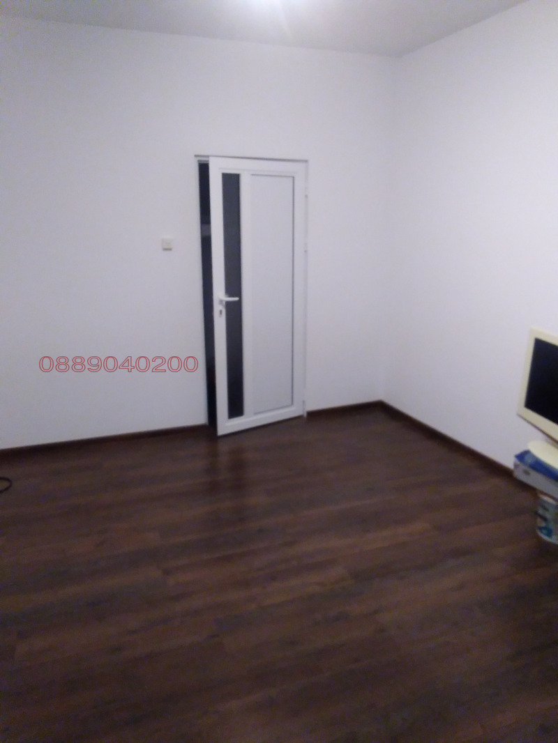 Продава 2-СТАЕН, гр. София, Разсадника