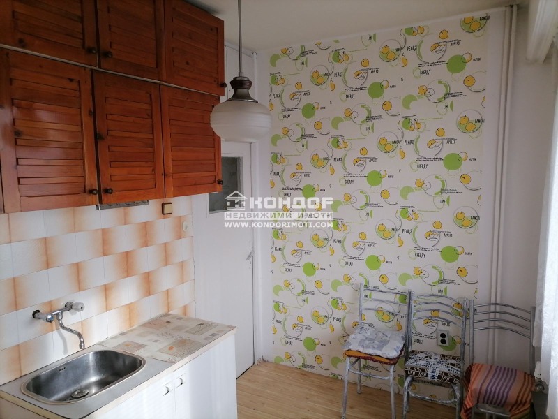 Продава 2-СТАЕН, гр. Пловдив, Кършияка, снимка 2 - Апартаменти - 52493228