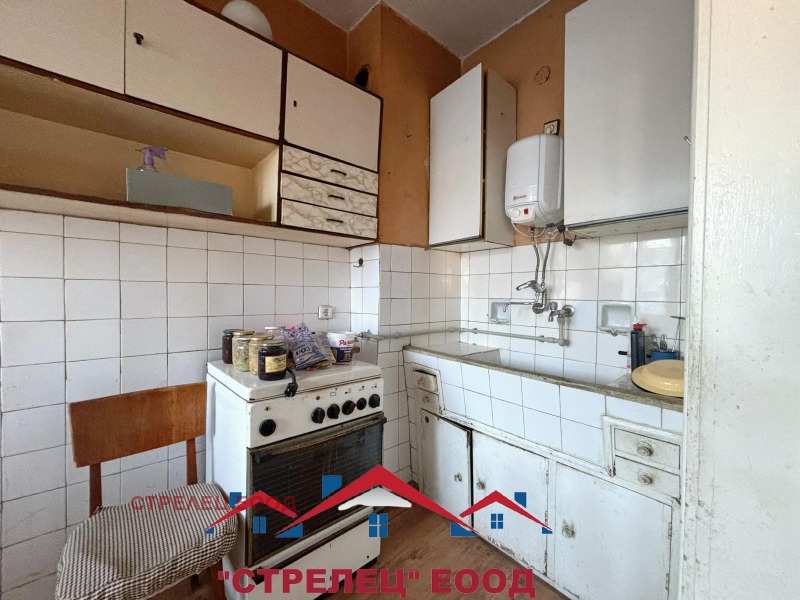 Продава 3-СТАЕН, гр. Добрич, Център, снимка 3 - Апартаменти - 53098785