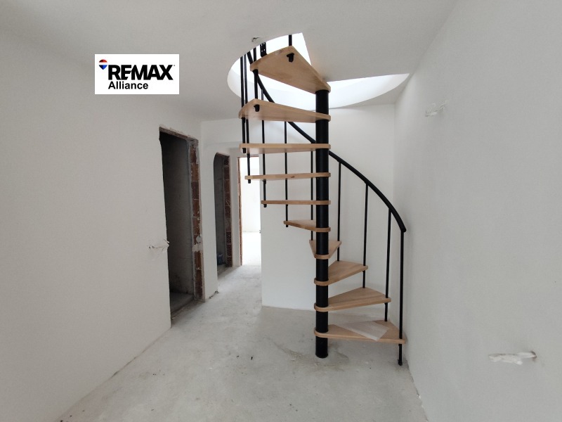 Продава МЕЗОНЕТ, град Перник, Център • 169000 € / 330535.27 лв. • 58962226 1