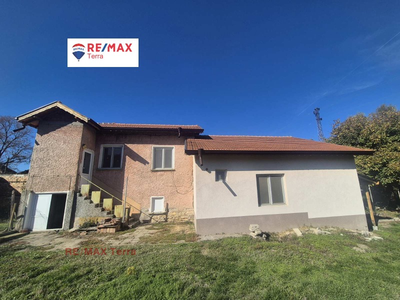 Продава КЪЩА, област Плевен, гр. Искър • 63000 € / 123217.29 лв. • 71521753 1