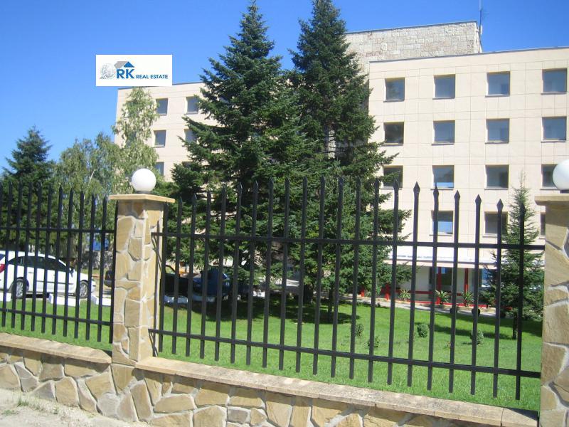 Продава  Хотел, град Варна, м-т Ален мак • 1 690 000 EUR • ID 15108316 — holmes.bg - [1] 