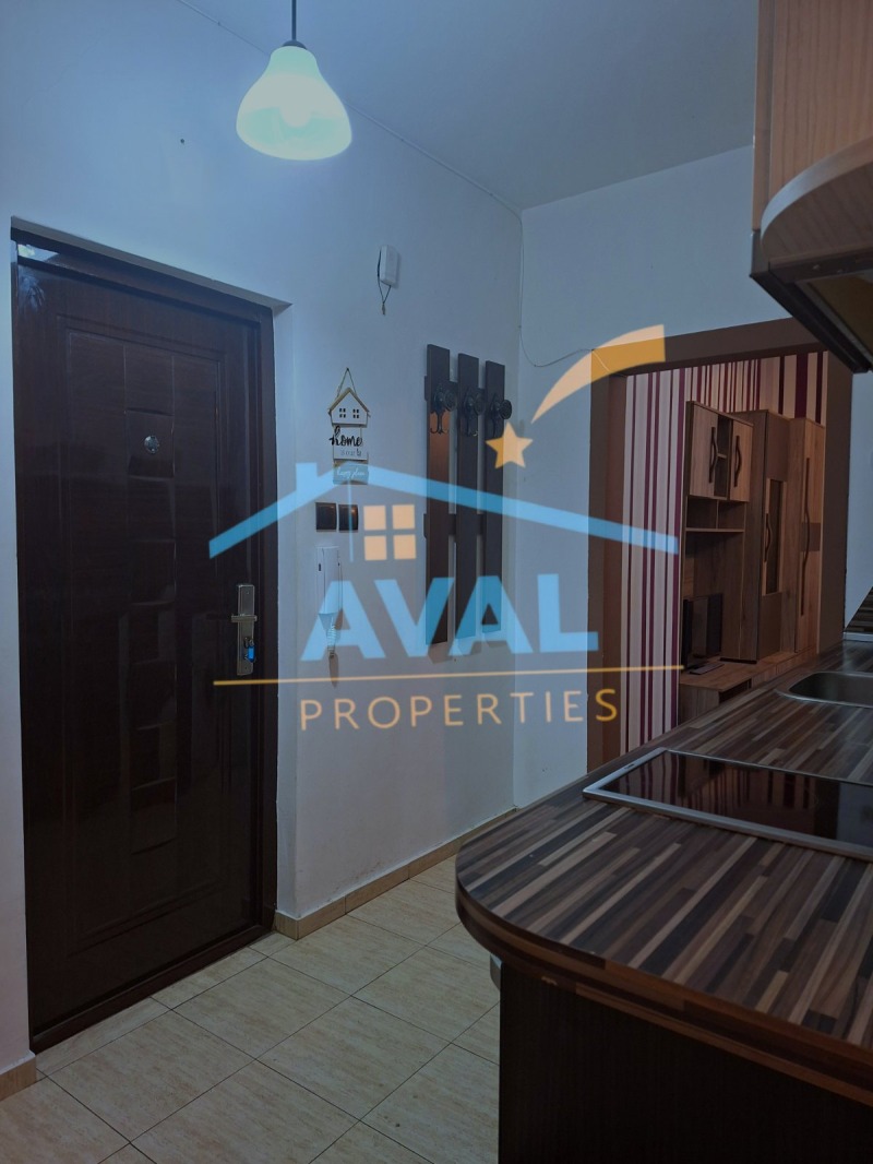 Продава 2-СТАЕН, гр. София, Света Троица, снимка 2 - Апартаменти - 52960743