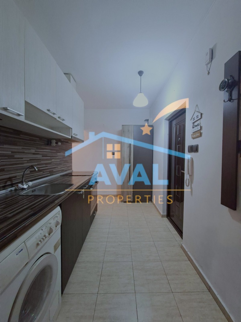 Продава 2-СТАЕН, гр. София, Света Троица, снимка 3 - Апартаменти - 52960743