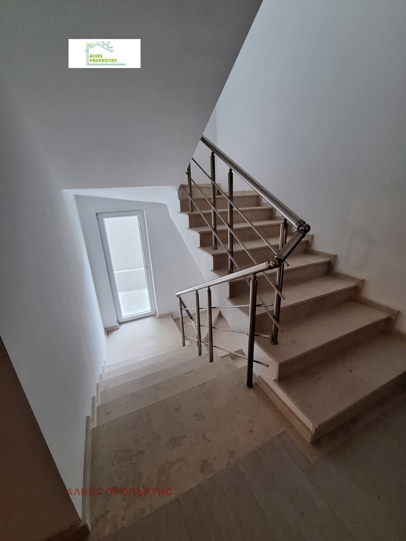 Продава 3-СТАЕН, гр. Варна, Център, снимка 16 - Апартаменти - 52987029