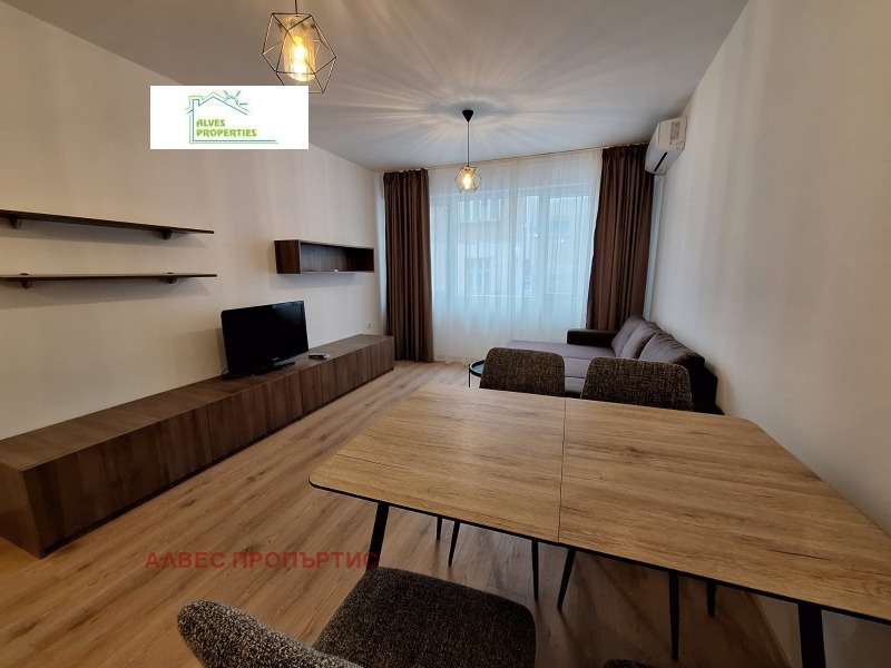 Продава 3-СТАЕН, гр. Варна, Център, снимка 3 - Апартаменти - 52987029