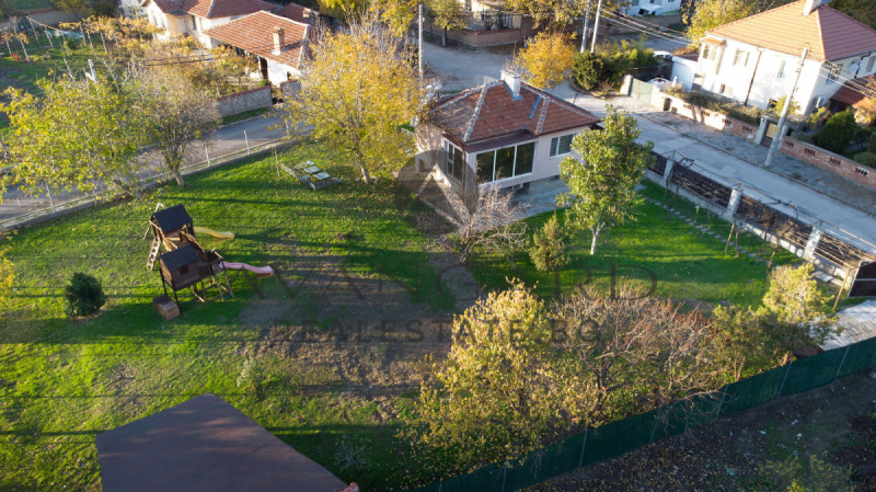 Продава КЪЩА, с. Оризари, област Пловдив, снимка 16 - Къщи - 53378078