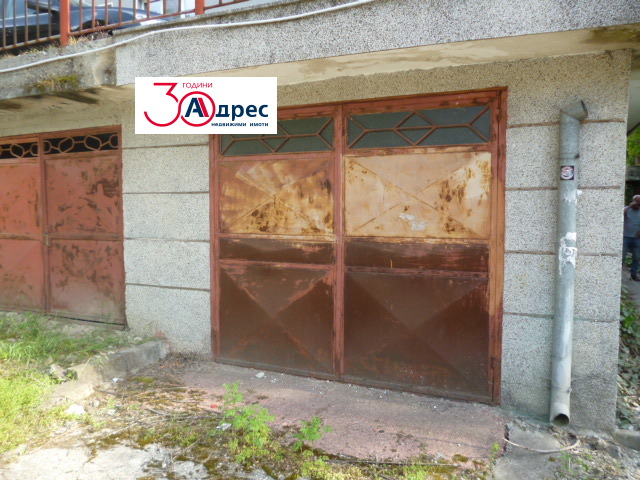 Продава  Гараж град Добрич , Добротица - Албенска , 48 кв.м | 54010829