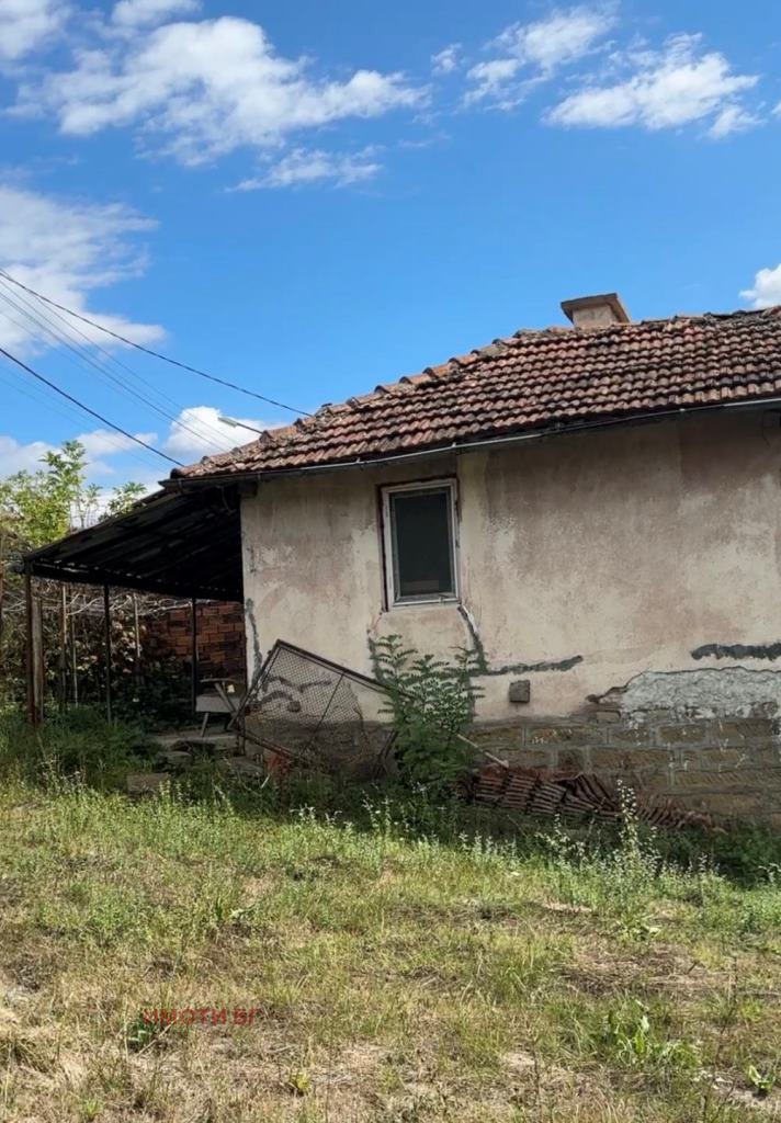 Продава ПАРЦЕЛ, с. Боженица, област София област