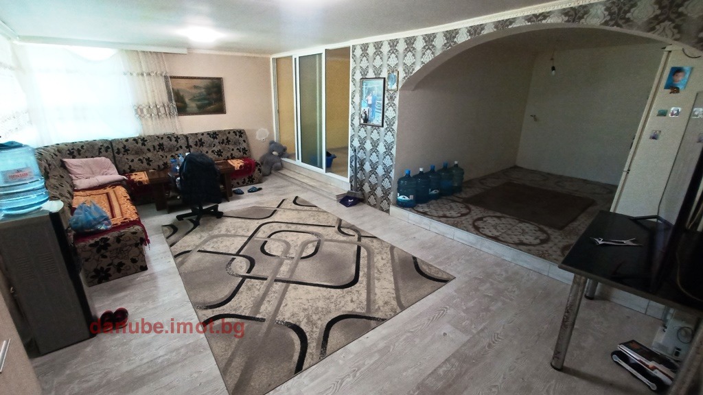 Продава КЪЩА, гр. Русе, Родина 2, снимка 2 - Къщи - 55681886