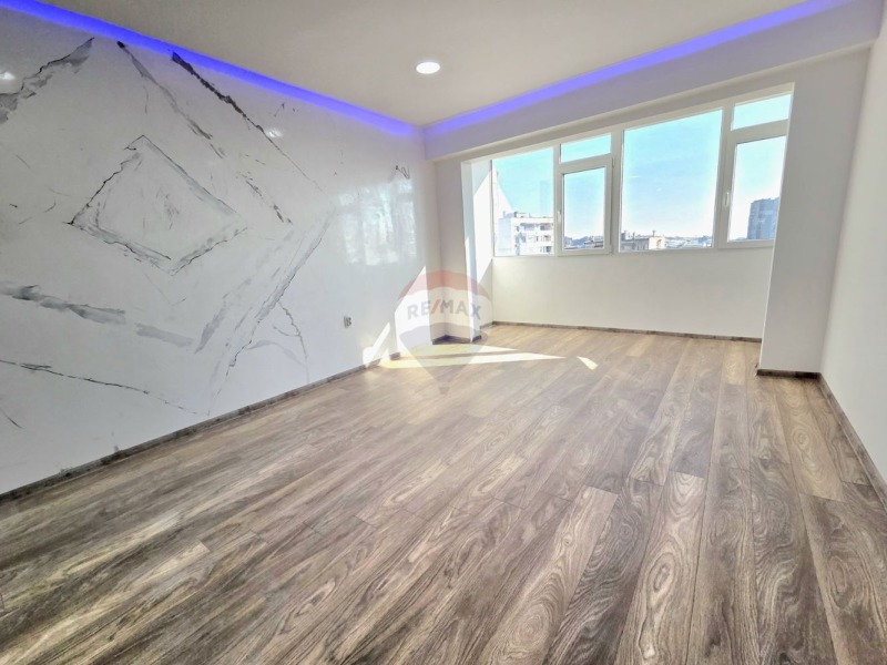 Продава 2-СТАЕН, гр. Варна, Владислав Варненчик 1