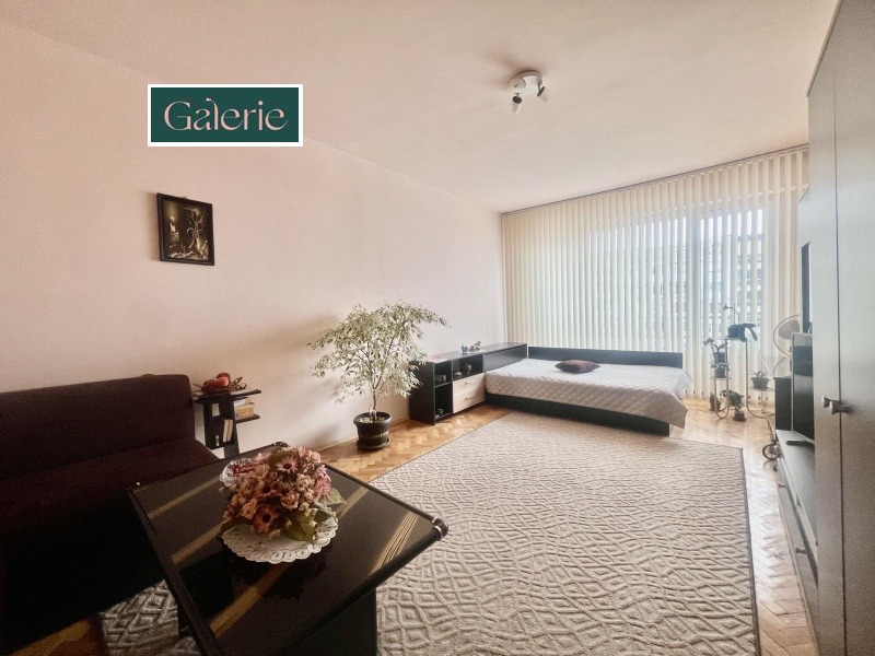 Продава 2-СТАЕН, гр. София, Лагера