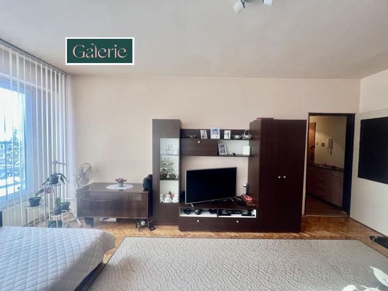 Продава 2-СТАЕН, гр. София, Лагера, снимка 2 - Апартаменти - 53519201