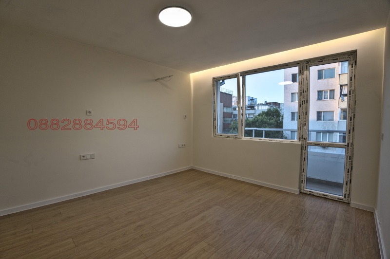 Продава  4-стаен град Варна , Център , 120 кв.м | 28795887 - изображение [10]