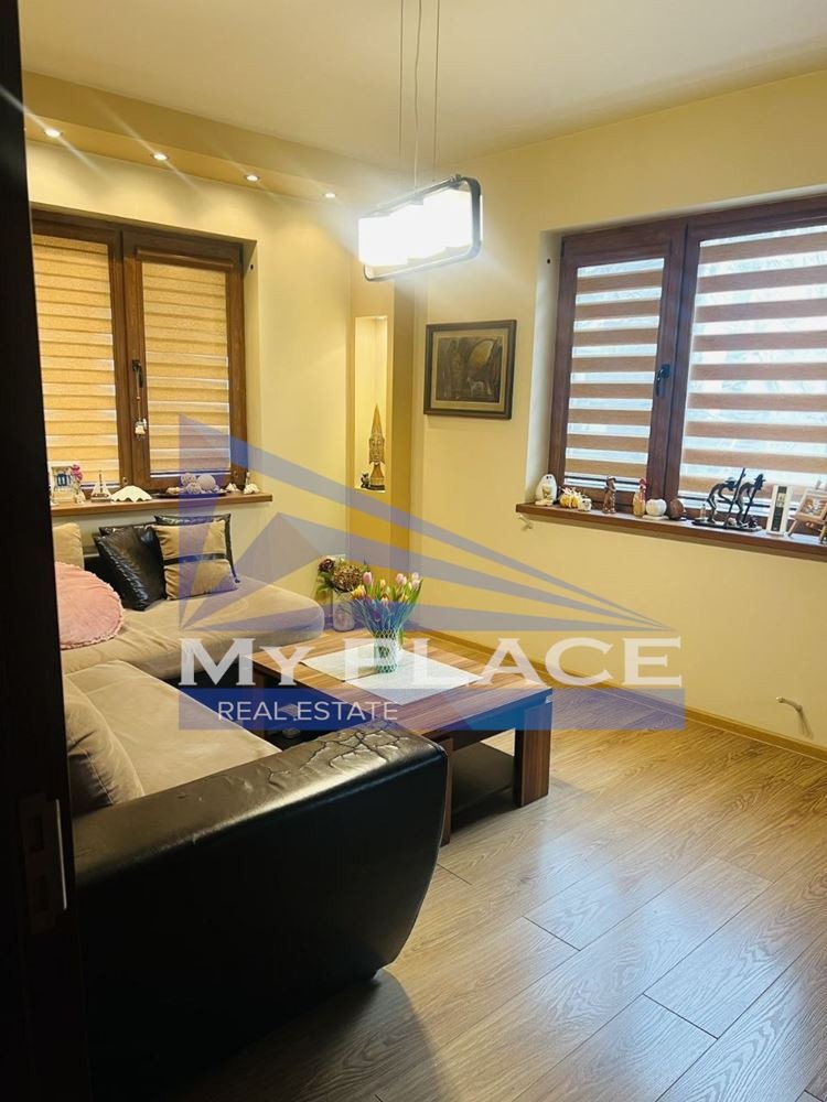 Продава КЪЩА, гр. Шумен, Военно училище, снимка 3 - Къщи - 54024336