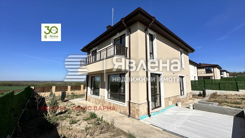 Продава КЪЩА, с. Приселци, област Варна, снимка 6 - Къщи - 55827586