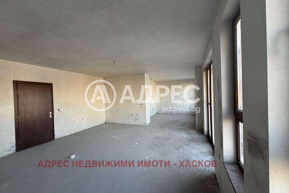 Продава МНОГОСТАЕН, гр. Хасково, Център, снимка 2 - Апартаменти - 54118812