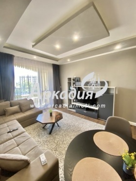1 quarto Ostromila, Plovdiv
