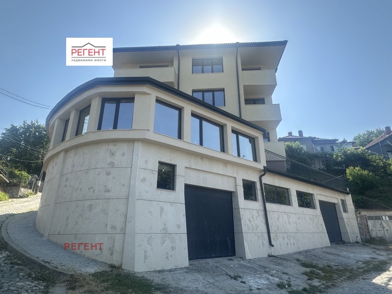 In vendita  3 camere da letto Gabrovo , Tsentar , 162 mq | 73999465