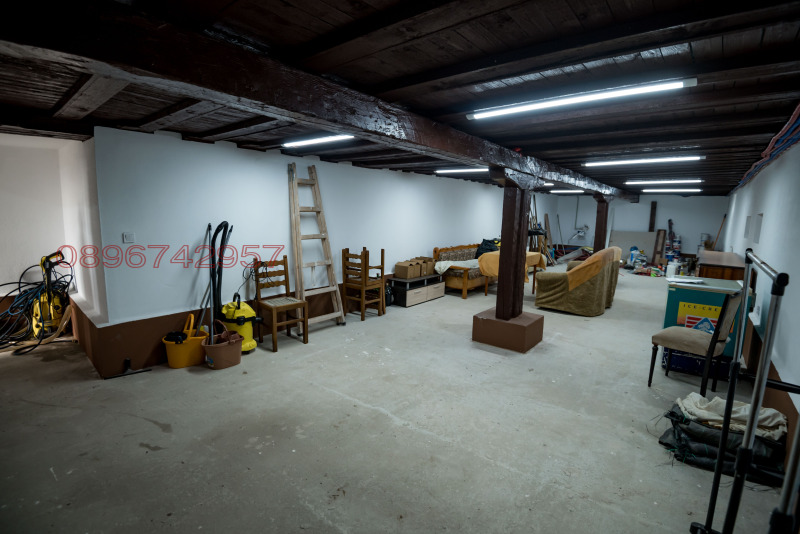 Продава  Къща град Силистра , Юг , 690 кв.м | 23781756 - изображение [13]