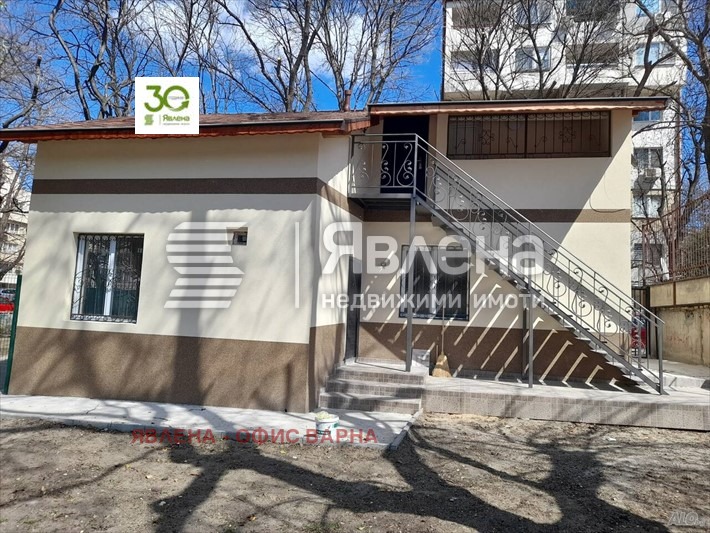 Продава КЪЩА, град Варна, ВИНС-Червен площад • 495000 € / 968135.85 лв. • 56672972 1